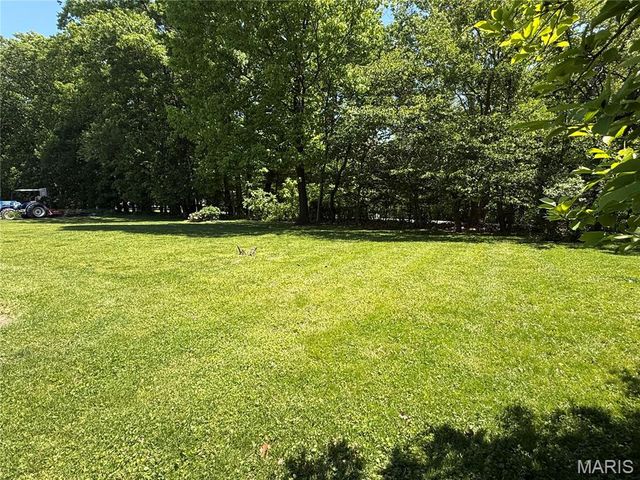 6 Riverpoint Road, Hannibal, MO 63401