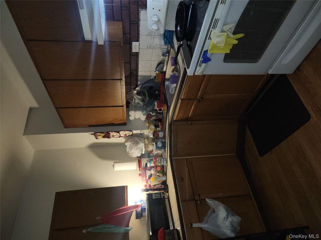 542 Central Avenue, Brooklyn, NY 11221