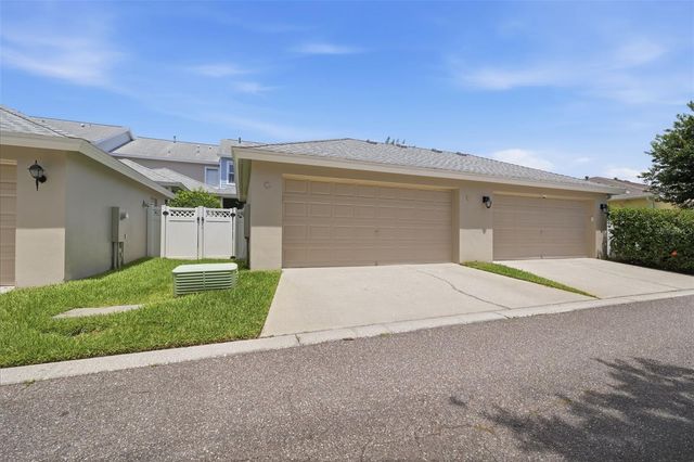 10016 BENTLEY WAY, Tampa, FL 33626
