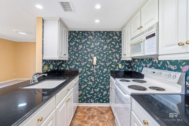 102 Golf Terrace 1A102, Daphne, AL 36526