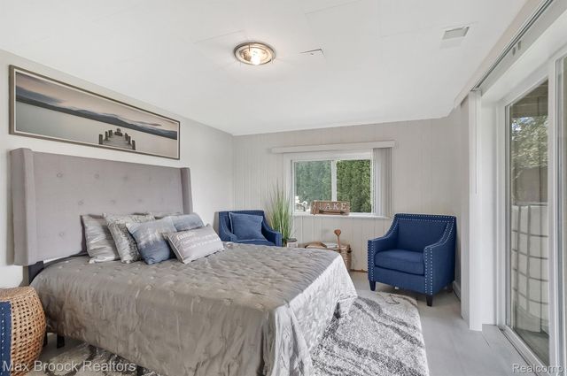 2918 WOODBINE Drive, Waterford Twp, MI 48328