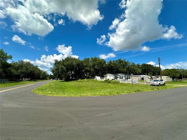 5525 OSCEOLA AVENUE, Intercession City, FL 33848