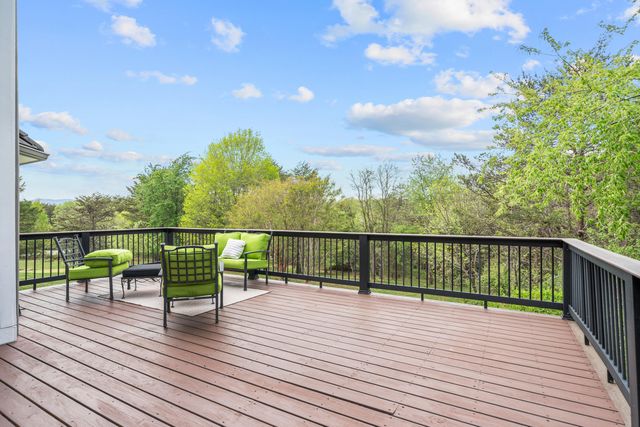 344 Stonelea DR, Troutville, VA 24175