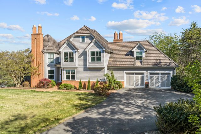 344 Stonelea DR, Troutville, VA 24175