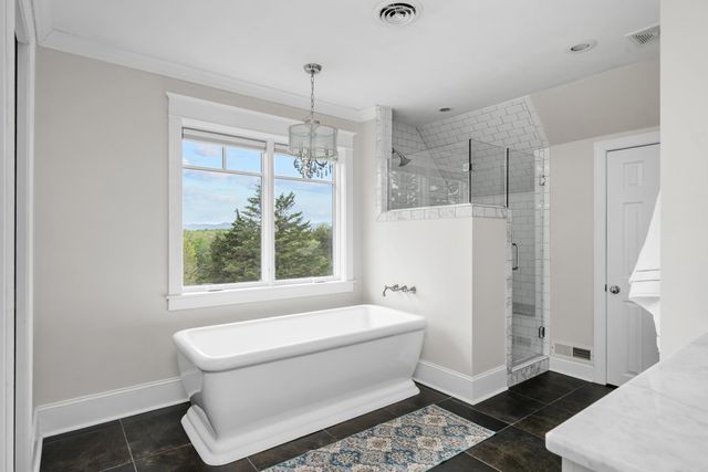 344 Stonelea DR, Troutville, VA 24175