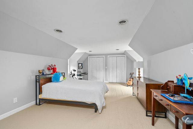 344 Stonelea DR, Troutville, VA 24175