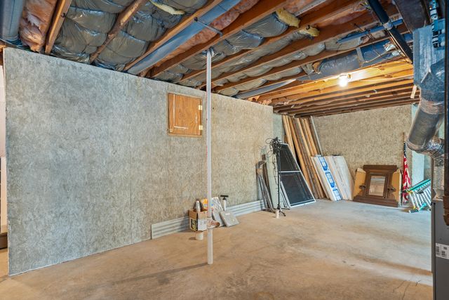 344 Stonelea DR, Troutville, VA 24175