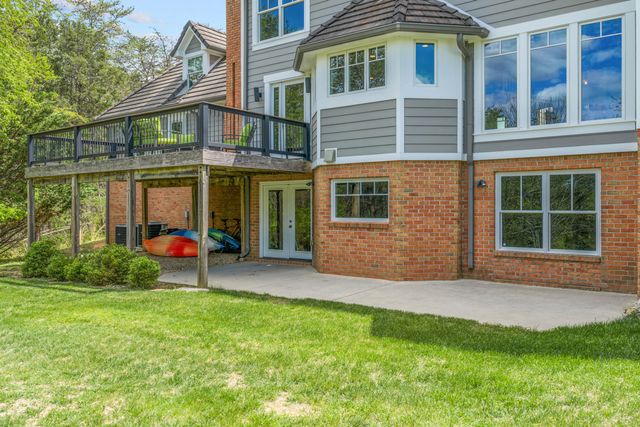 344 Stonelea DR, Troutville, VA 24175