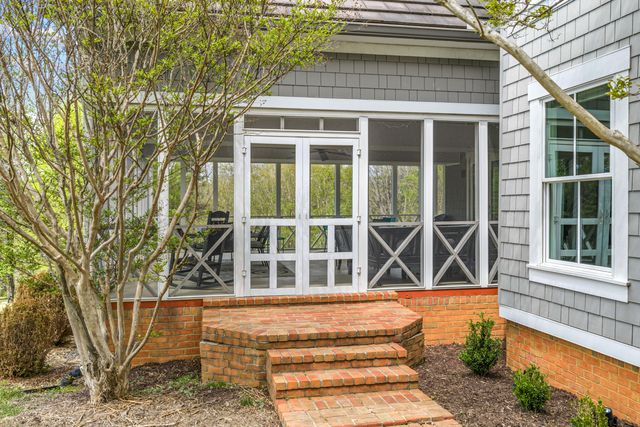 344 Stonelea DR, Troutville, VA 24175