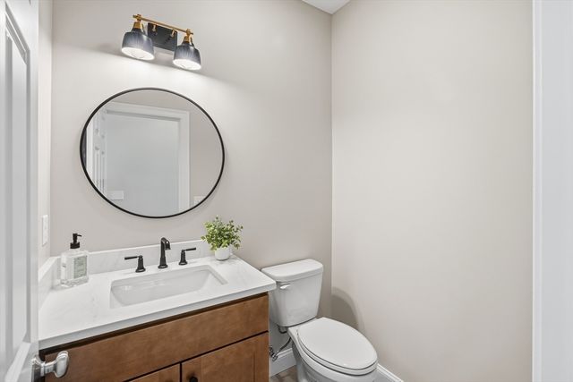 52 Daniel Rd, Derry, NH 03038