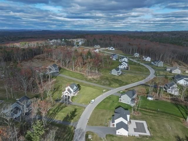 52 Daniel Rd, Derry, NH 03038