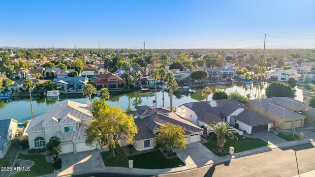 2111 E GONDOLA Lane, Gilbert, AZ 85234