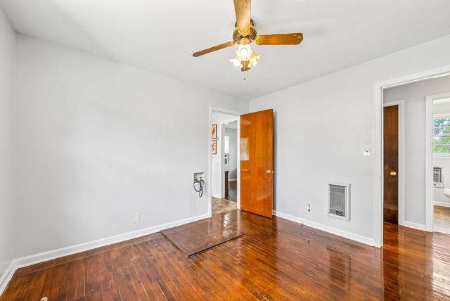 504 Kentucky Ave, Clarksville, TN 37042