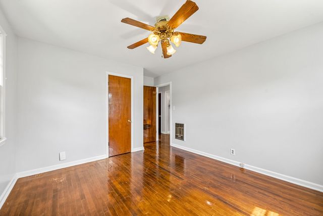 504 Kentucky Ave, Clarksville, TN 37042