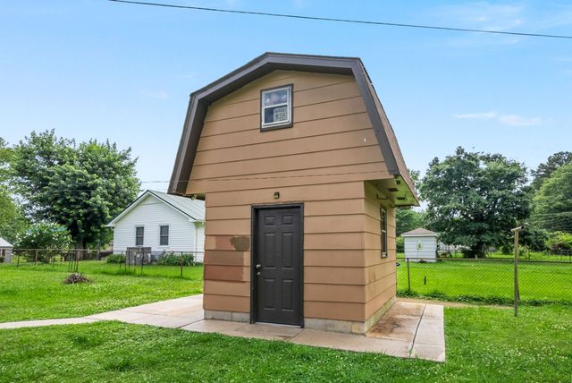 504 Kentucky Ave, Clarksville, TN 37042