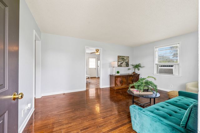 504 Kentucky Ave, Clarksville, TN 37042
