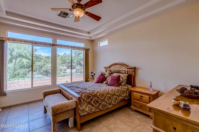5058 W Desert Chicory Place, Marana, AZ 85658