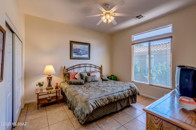 5058 W Desert Chicory Place, Marana, AZ 85658