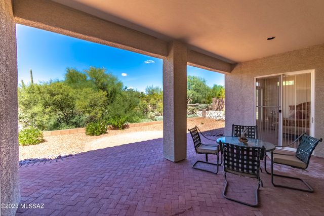 5058 W Desert Chicory Place, Marana, AZ 85658