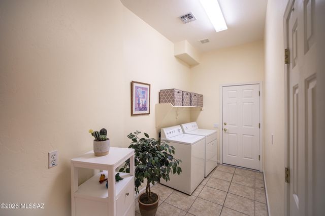5058 W Desert Chicory Place, Marana, AZ 85658