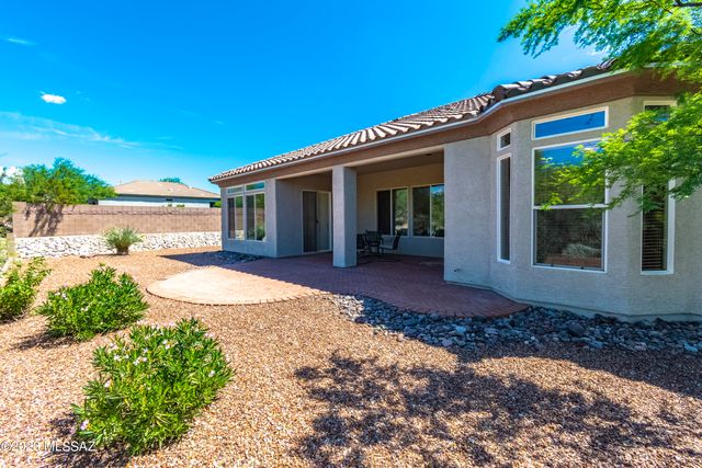 5058 W Desert Chicory Place, Marana, AZ 85658