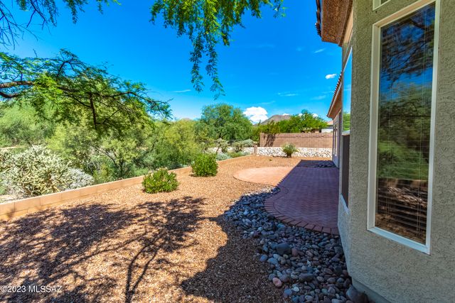 5058 W Desert Chicory Place, Marana, AZ 85658