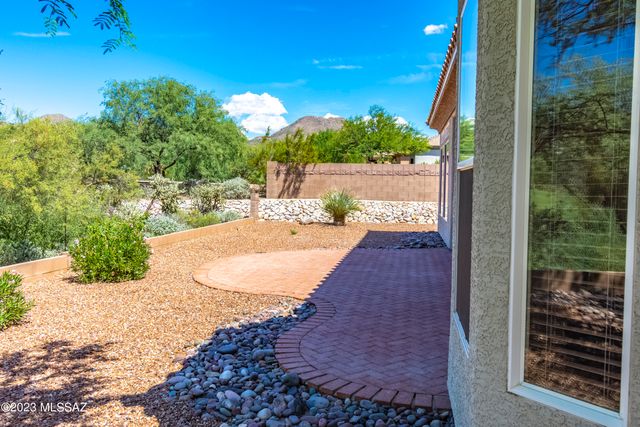 5058 W Desert Chicory Place, Marana, AZ 85658