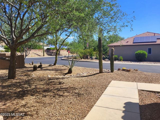 5058 W Desert Chicory Place, Marana, AZ 85658