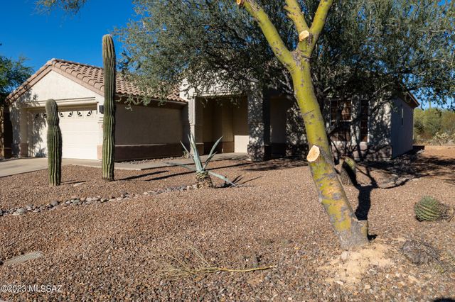 5058 W Desert Chicory Place, Marana, AZ 85658
