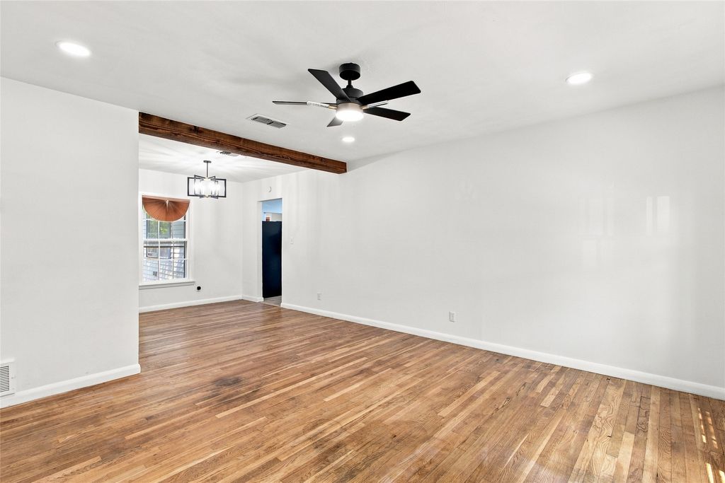 2716 Frazier Avenue, Fort Worth, TX 76110 — photo 2