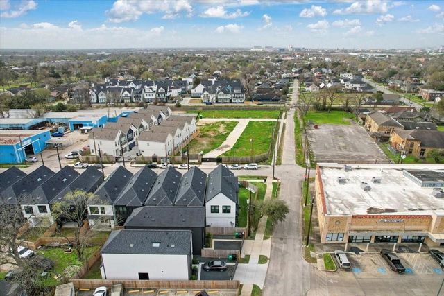 5203 Texas Street, Houston, TX 77011