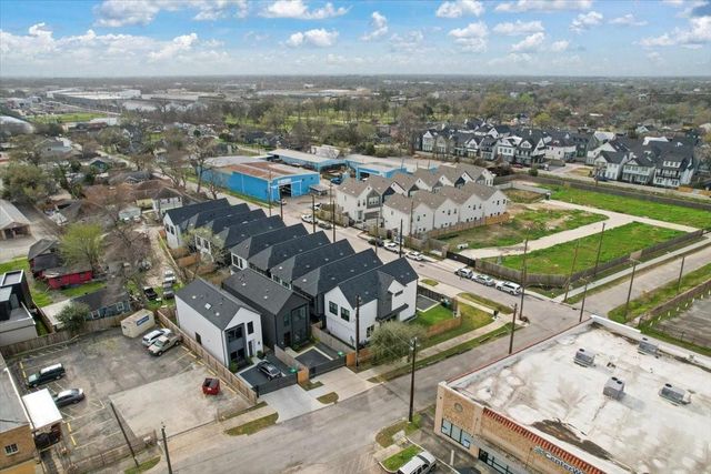 5203 Texas Street, Houston, TX 77011