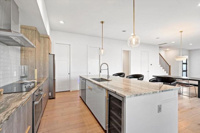 5203 Texas Street, Houston, TX 77011