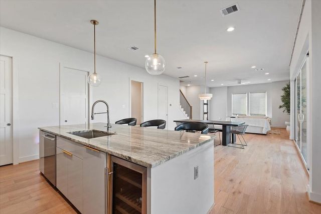 5203 Texas Street, Houston, TX 77011