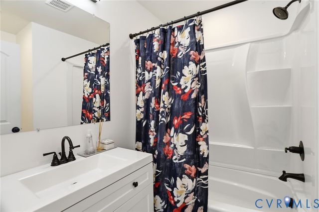 5605 Bloomingdale Ave, Henrico, VA 23228