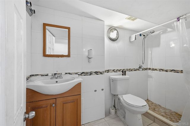 21611 115th Court, Cambria Heights, NY 11411