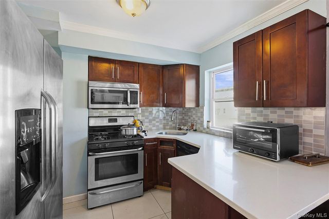 21611 115th Court, Cambria Heights, NY 11411