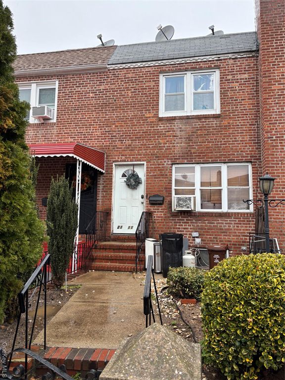 21611 115th Court, Cambria Heights, NY 11411