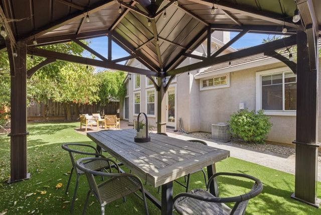 2116 Sunsprite Drive, Union City, CA 94587