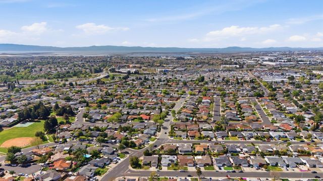 2116 Sunsprite Drive, Union City, CA 94587