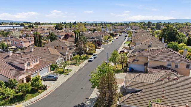 2116 Sunsprite Drive, Union City, CA 94587