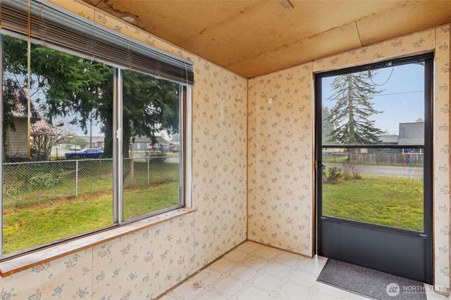 1612 W Young Street, Elma, WA 98541