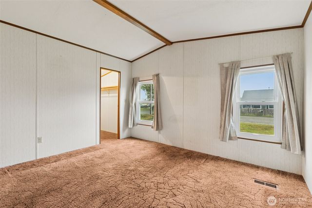 1612 W Young Street, Elma, WA 98541