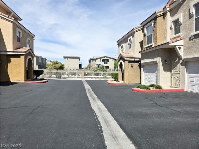 10001 Peace Way 2198, Las Vegas, NV 89147