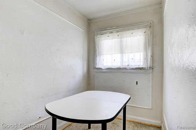 16204 Roselawn Street, Detroit, MI 48221