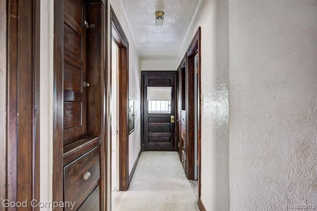 16204 Roselawn Street, Detroit, MI 48221