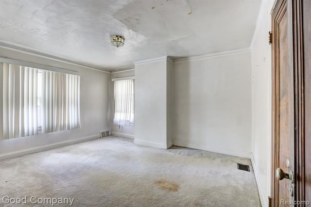 16204 Roselawn Street, Detroit, MI 48221