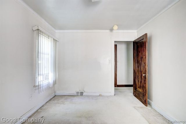 16204 Roselawn Street, Detroit, MI 48221