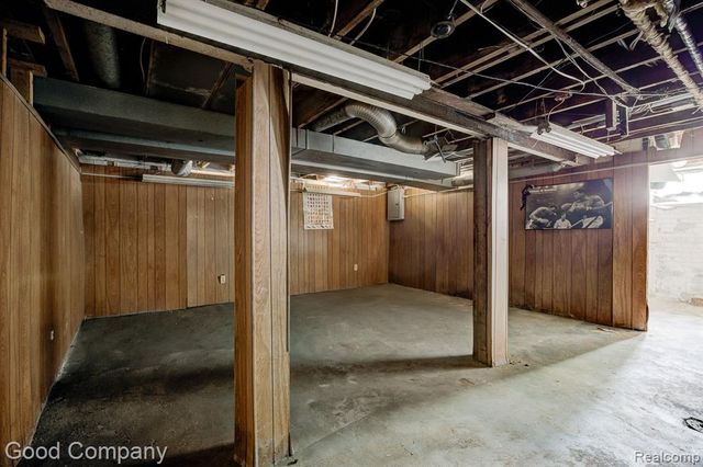 16204 Roselawn Street, Detroit, MI 48221