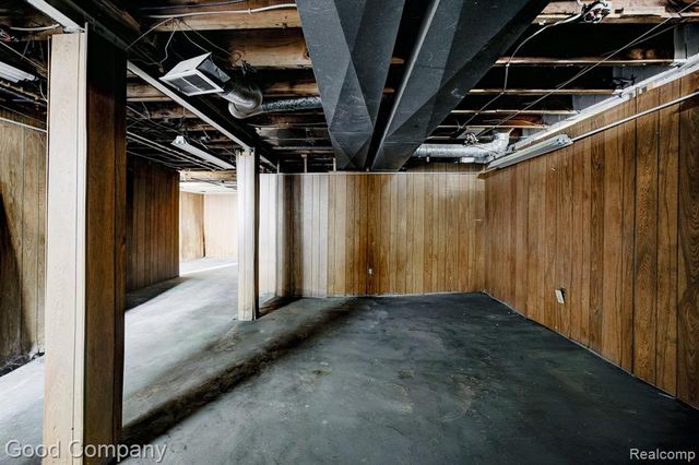 16204 Roselawn Street, Detroit, MI 48221